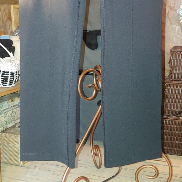 Bootcut yoga pants - Picture 2 of 13